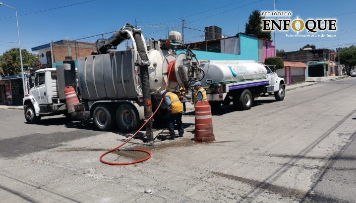 Foto: César Valdez Pese al Covid-19, Agua de Puebla realiza desazolve en colonias (Video)