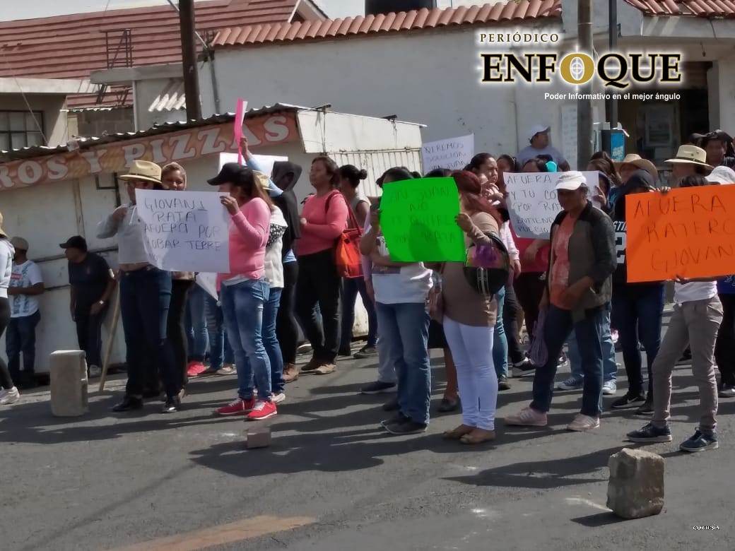 Foto: Cortesía Bloquean carretera federal Tlaxcala-San Martín, exigen destitución de edil de Totolac