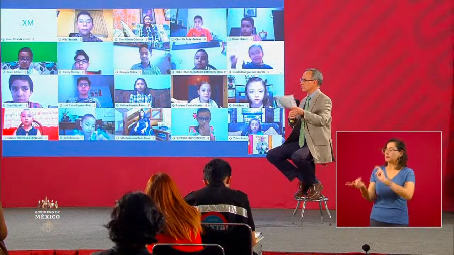 Foto: Cortesía 'En junio estaremos casi de salida', le dice López-Gatell a niña que quiere celebrar su cumpleaños