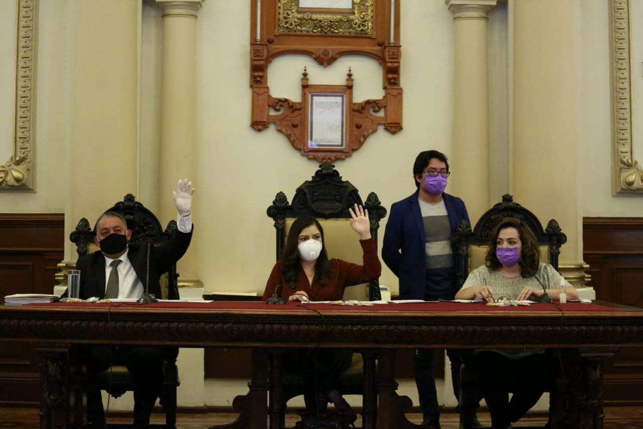 Cabildo aprueba cierre de panteones y espacios deportivos