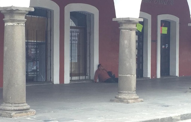 Foto: Cortesía Alarma persona con temperatura alta y tos en portales de San Pedro Cholula en plena pandemia