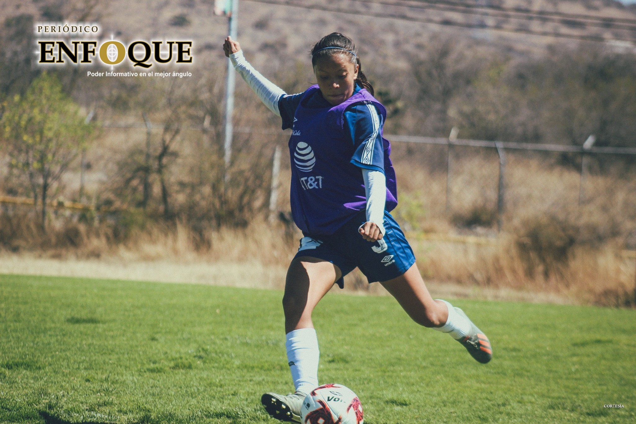 Foto: Cortesía De ver a su padre jugar, a convertirse en futbolista del Puebla