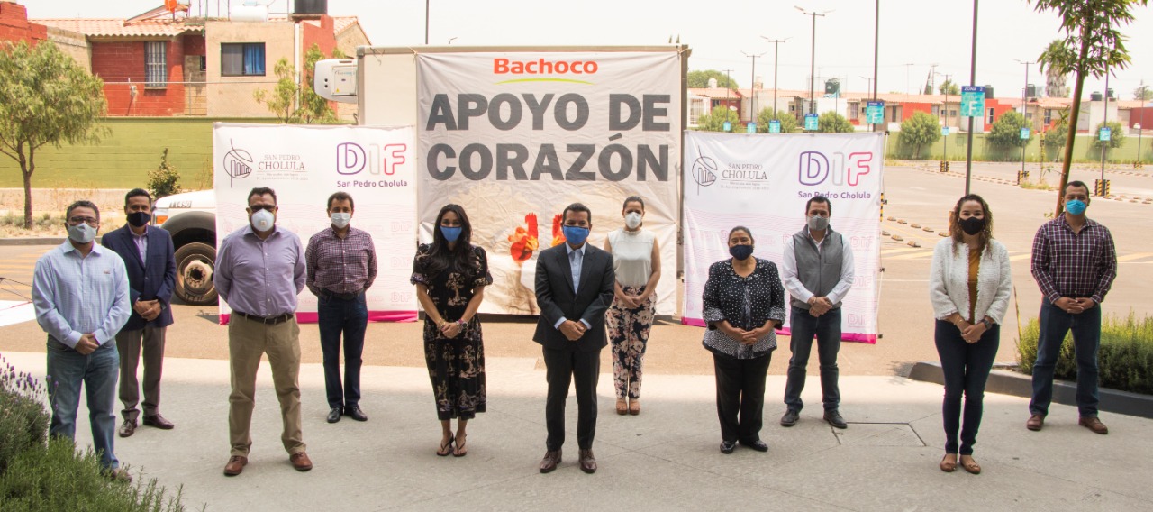 Foto: Cortesía San Pedro Cholula se une a la campaña “Apoyo de Corazón" de Bachoco y entrega tonelada y media de pollo a familias vulnerables