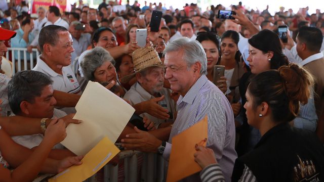 Con un viaje en auto de 1,600 kilómetros, AMLO reanudará sus giras por el país