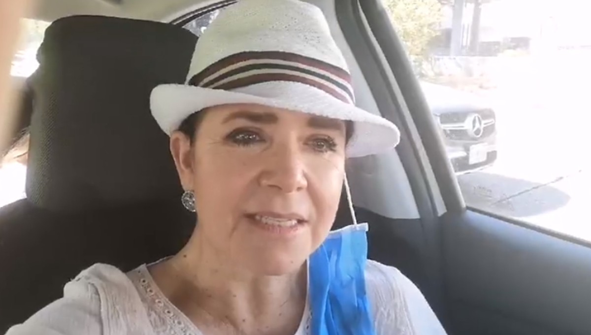 Foto: Cortesía Surge #LadyBot en marcha anti AMLO y se vuelve viral por no saber qué es en realidad un bot