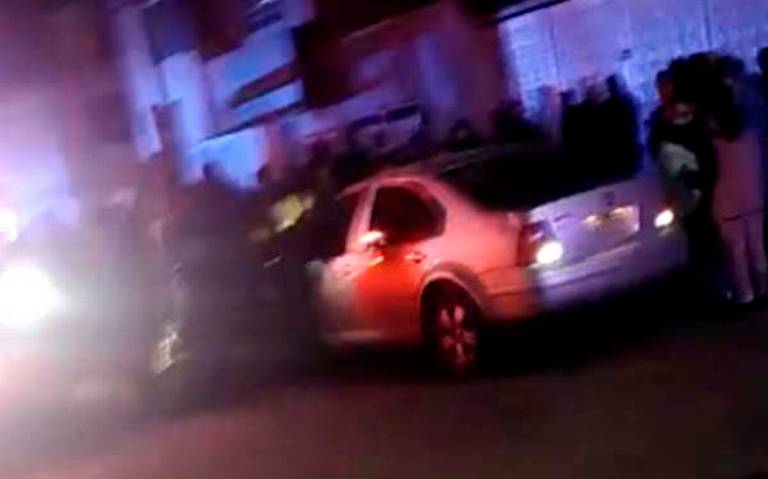 Foto: Cortesía Atropellan y fallece mujer que ayudaba a su vecino en silla de ruedas