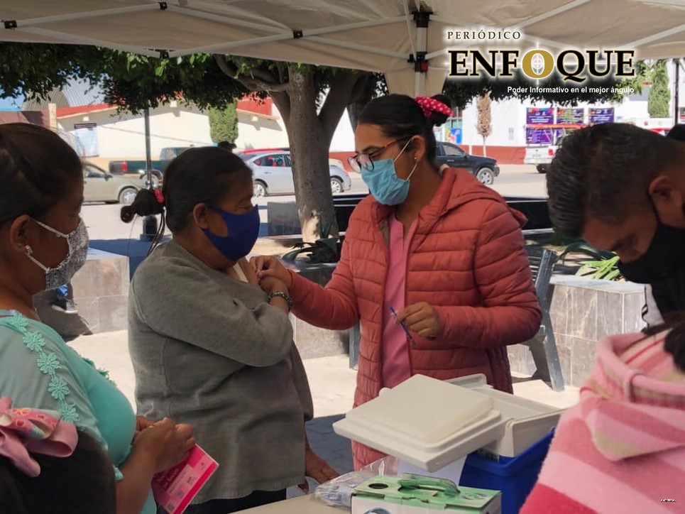 En Amozoc continúa la jornada de Vacunación contra la Influenza; se invita a la población a aplicarse la vacuna. 