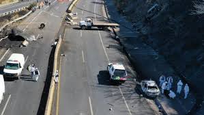 Foto: Cortesía Explosión de una pipa de gas deja al menos 13 muertos en carretera de Nayarit
