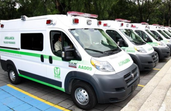Foto: Cortesía Donación de aguinaldos se usará para comprar 80 ambulancias al IMSS Bienestar: López Obrador