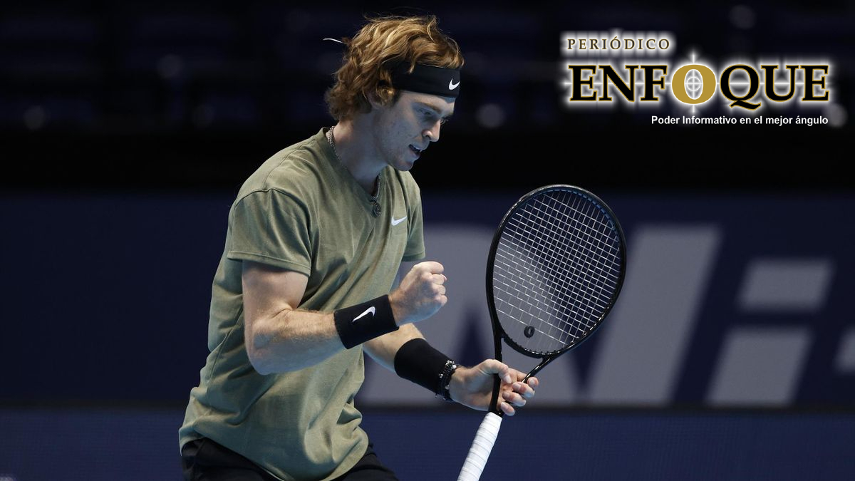 Foto: Cortesía Un ya calificado Dominic Thiem pierde ante el ruso Andrey Rublev en la última jornada del ATP Finals.