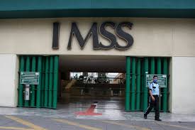 Foto: Cortesía Vinculan a 2 funcionarios del IMSS por adquisición irregular de medicamentos