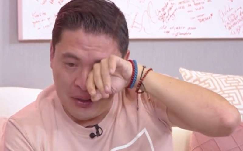 Foto: Cortesía He estado abajo: Armando Hernández llora al recordar que no tenía para comer; trabajó como 'Barney'