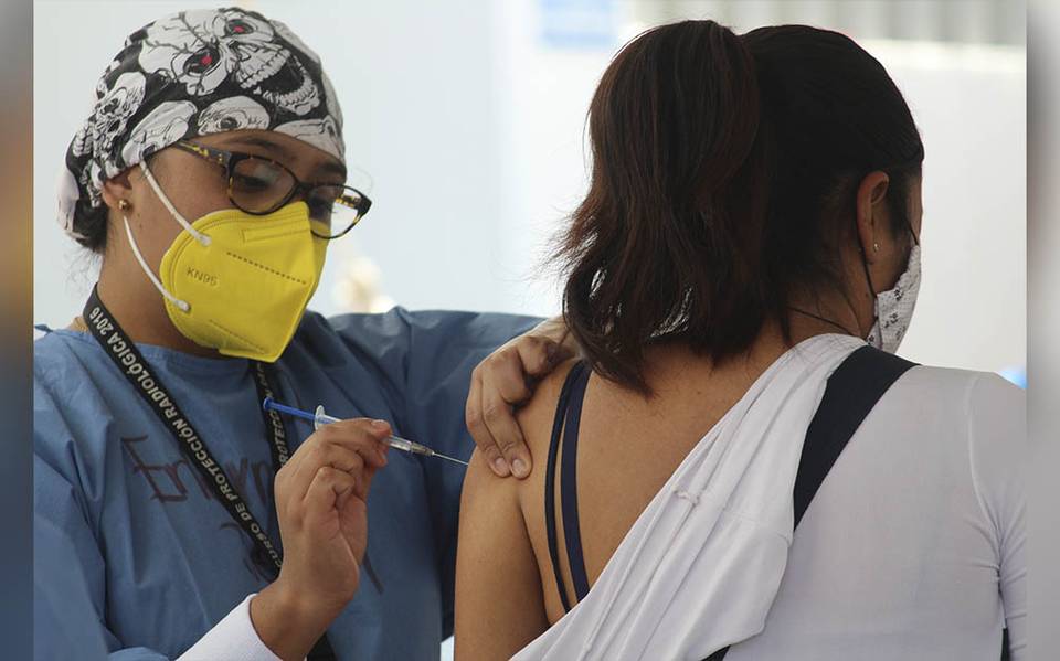 Por: Cortesía Se retrasa inicio de jornada de vacunación para mayores de 18 años en Puebla capital