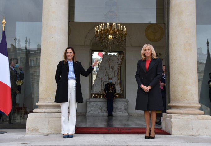 Foto: Cortesía Beatriz Gutiérrez viaja a París para una lectura pública junto a Brigitte, esposa de Macron