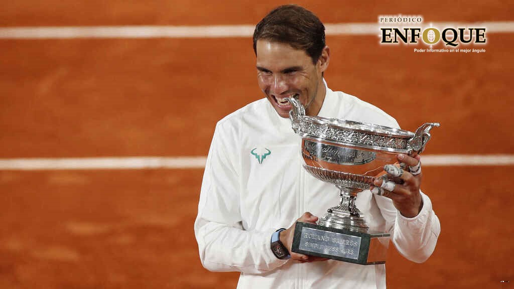 Rafael Nadal gana su decimotercer Roland Garros e iguala a Roger Federer como el mejor tenista de todos los tiempos. 