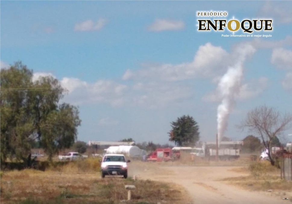 Foto: Cortesía Nube de gas cubre campos en Tepeaca debido a fuga en toma clandestina