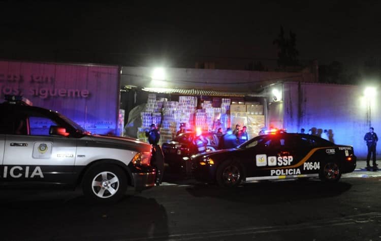 Fiscalía de la CDMX investiga robo de tráiler con máquinas para dializar