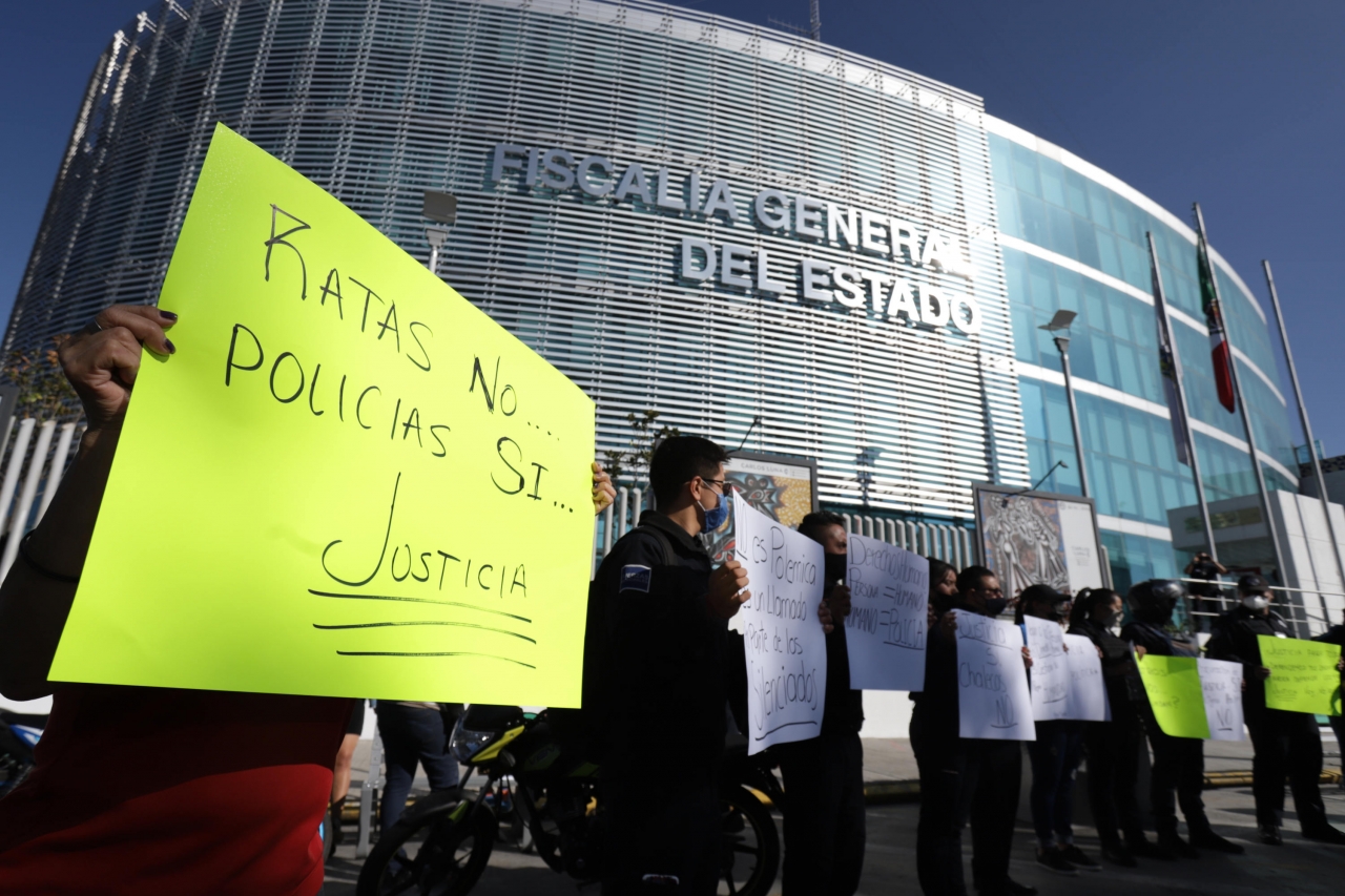 Foto: Cortesía Con manifestación exigen libertad a 2 policías acusados por la muerte de adulto mayor