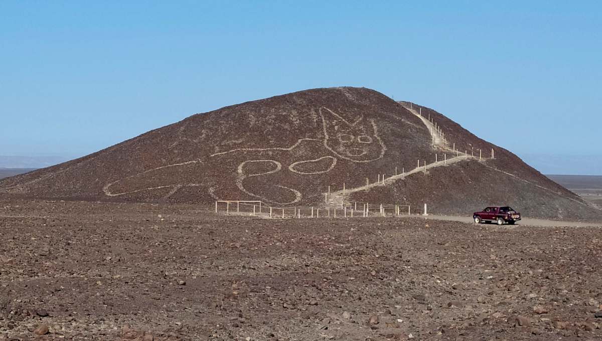 Foto: Cortesía Encuentran dibujo de un “gato gigante” en montaña de Perú
