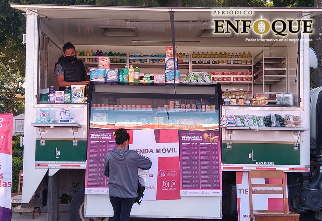 Foto: Omar Sánchez Ponen en marcha "tienda móvil de abasto rural" en San Pedro Cholula