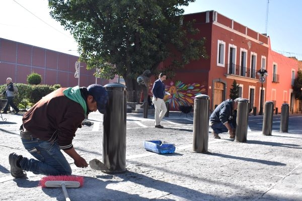 Foto: Cortesía Movilidad reemplazará bolardos dañados en la capital