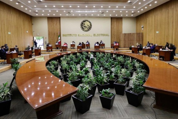 Foto: Cortesía Violentadores de mujeres no podrán ser candidatos en 2021, aprueba el INE