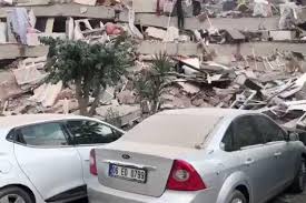 Foto: Cortesía Temblor de magnitud 7 'golpea' Turquía; deja al menos cuatro muertos y más de un centenar de heridos