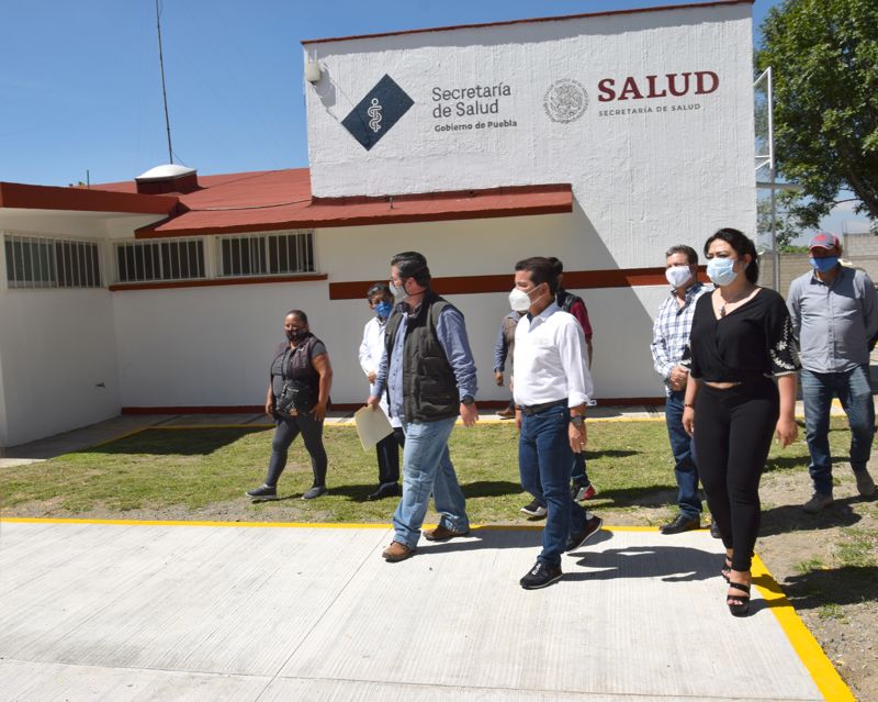 Foto: Cortesía Entrega Luis Alberto Arriaga rehabilitación del Centro de Salud en Acuexcomac