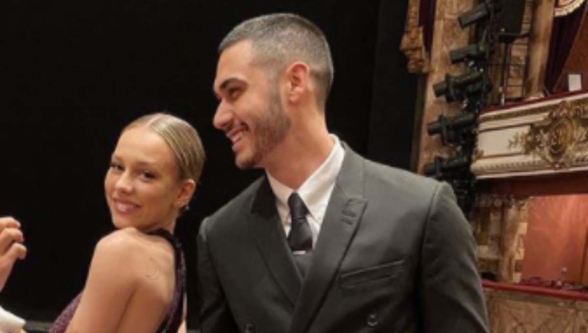 Foto: Cortesía Alex Speitzer y Ester Expósito se reencontraron en Festival de Venecia