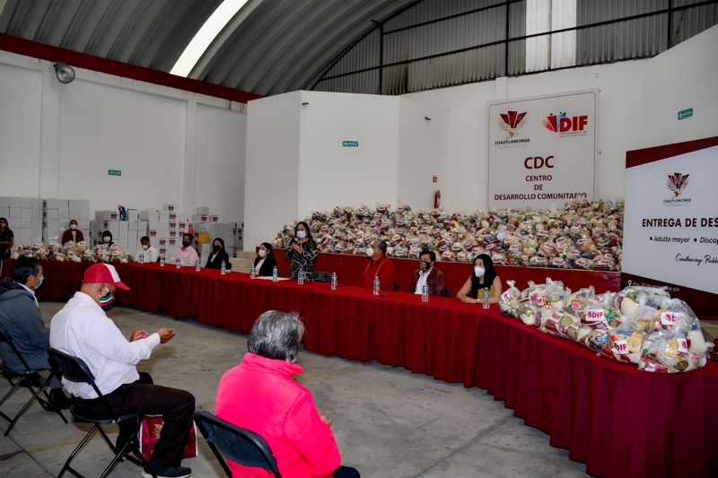Foto: Cortesía Ayuntamiento de Cuautlancingo realiza la Tercera Entrega de Despensas Internas, en beneficio de Mil 800 personas.