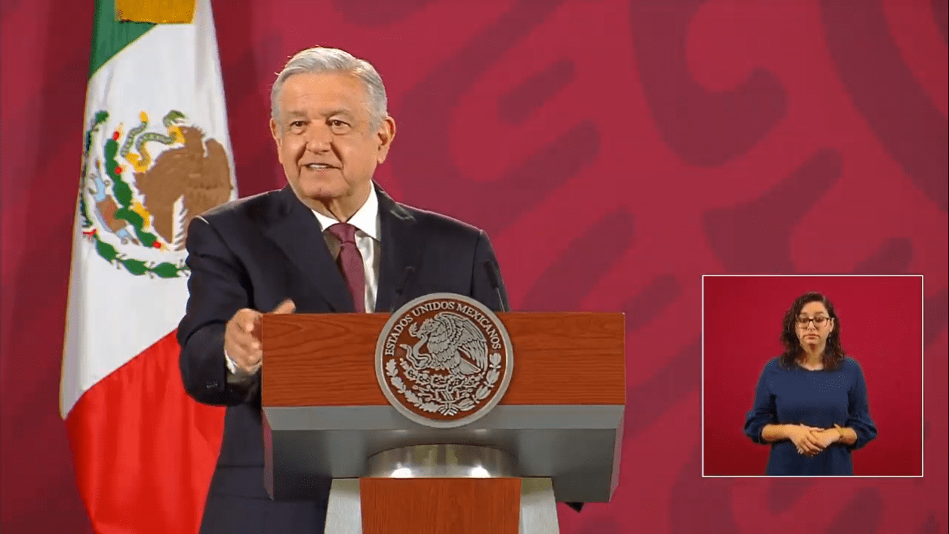 Suspensión de vacuna de AstraZeneca no cambia situación de México, hay otras opciones: AMLO