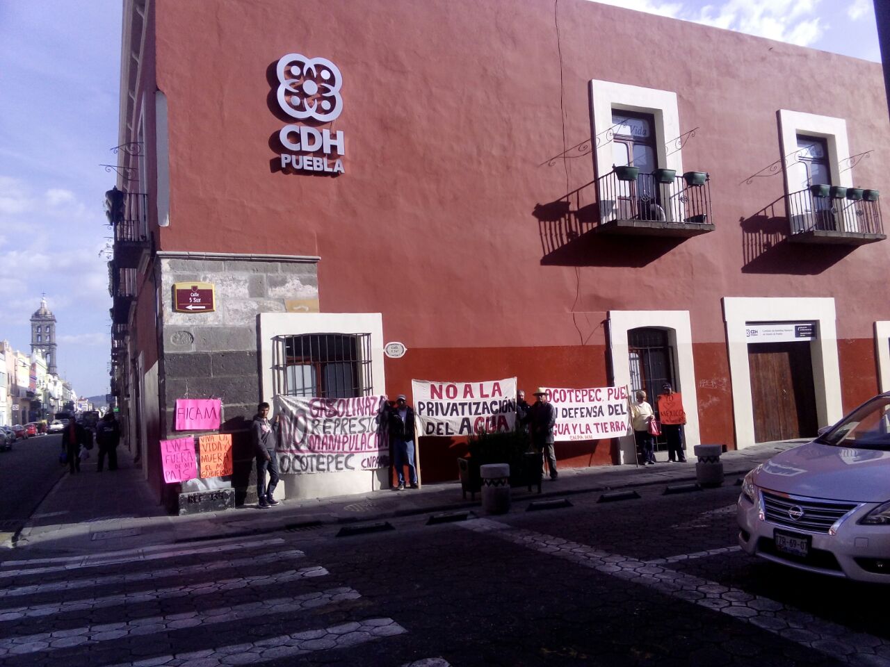 Foto: Cortesía Mujeres hacen toma simbólica de la CDH en PueblaMujeres hacen toma simbólica de la CDH en Puebla