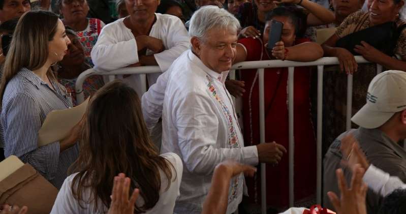 Foto: Cortesía 10 ayudantes de AMLO han conseguido puestos directivos y el respectivo aumento salarial