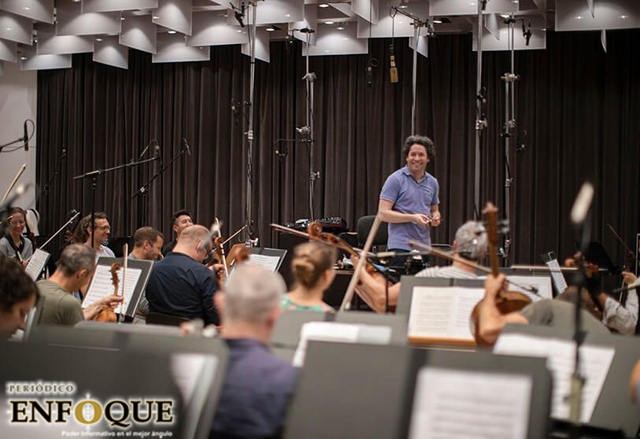 El viaje de Gustavo Dudamel a la esencia de la música clásica en realidad virtual