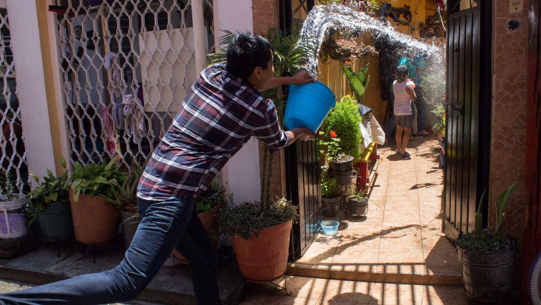 Se multará a quienes desperdicien agua el Sábado de Gloria en la CDMX.