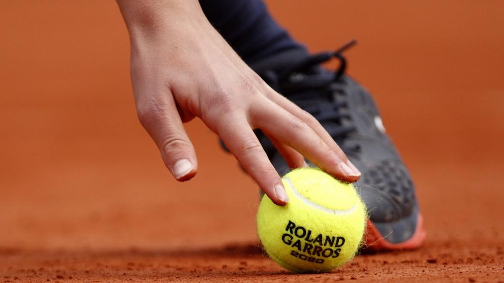 Por: Cortesía El Roland Garros 2021 podría aplazarse ante las duras medidas anticovid establecidas por el Gobierno Francés.