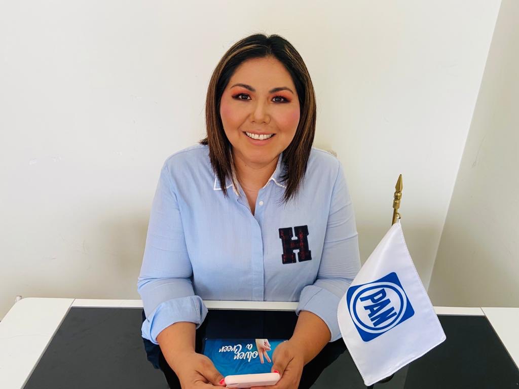 Por: Cortesía Genoveva Huerta condena actos violentos afuera de sede panista en Amozoc