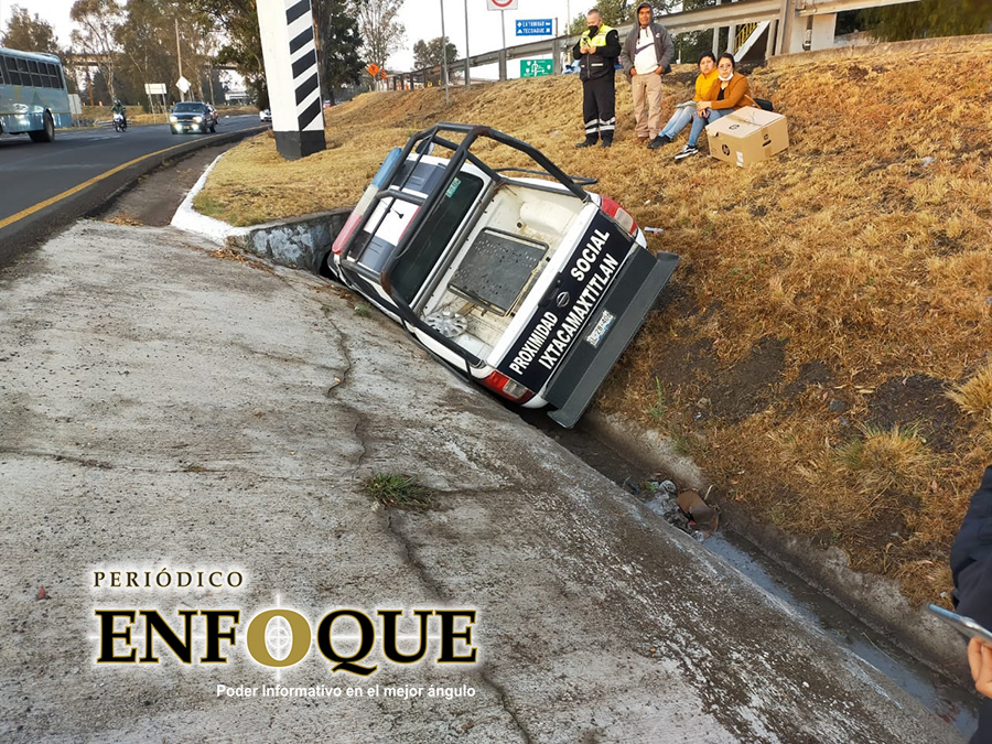 Foto: Rommel Bonilla  Sufren accidente policías municipales de Ixtacamaxtitlán, en Tlaxcala