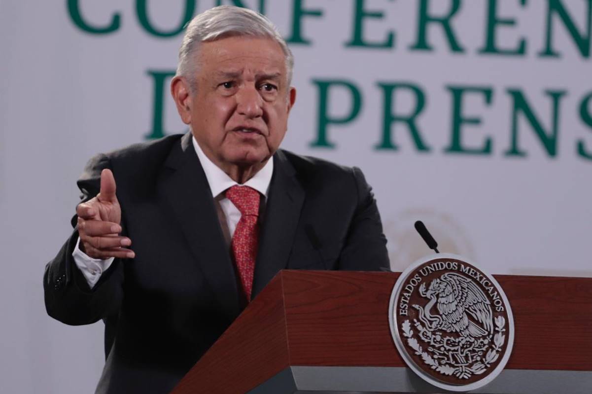 Por: Cortesía AMLO sugiere encuesta telefónica para resolver candidaturas de Salgado Macedonio y Morón