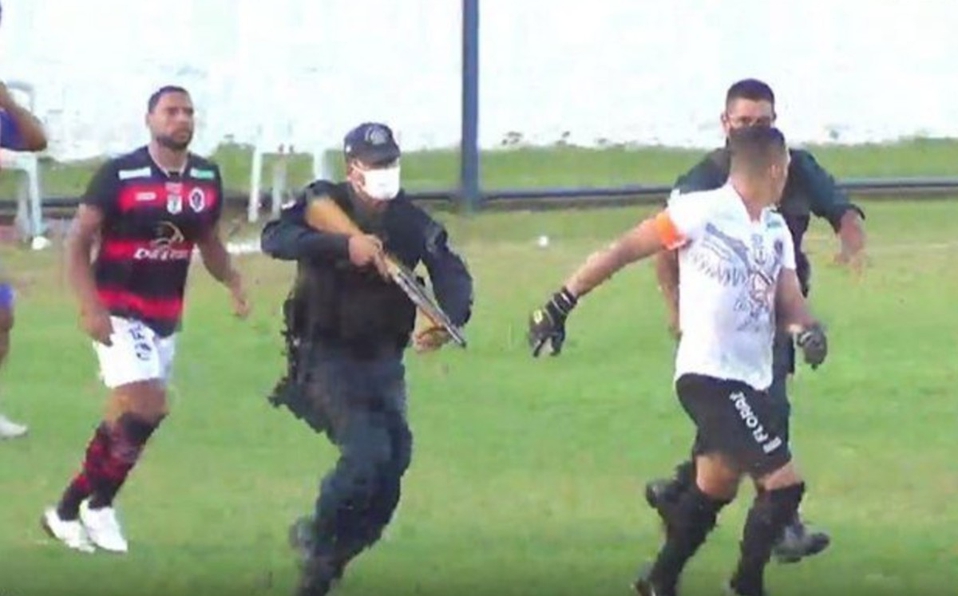 Por: Cortesía Policía dispara a jugadores en pleno juego en la Liga de Brasil