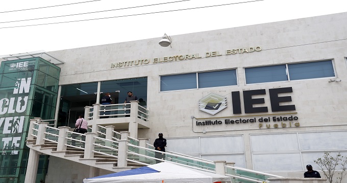 IEE recibe 13 solicitudes de registro a candidaturas independientes para ayuntamiento