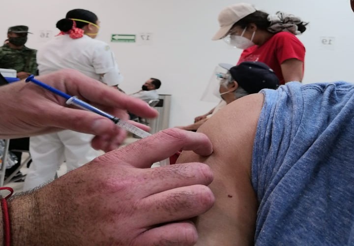Por: Cortesía Terminan hospitalizados 41 poblanos que ya habían sido vacunados contra el Covid-19