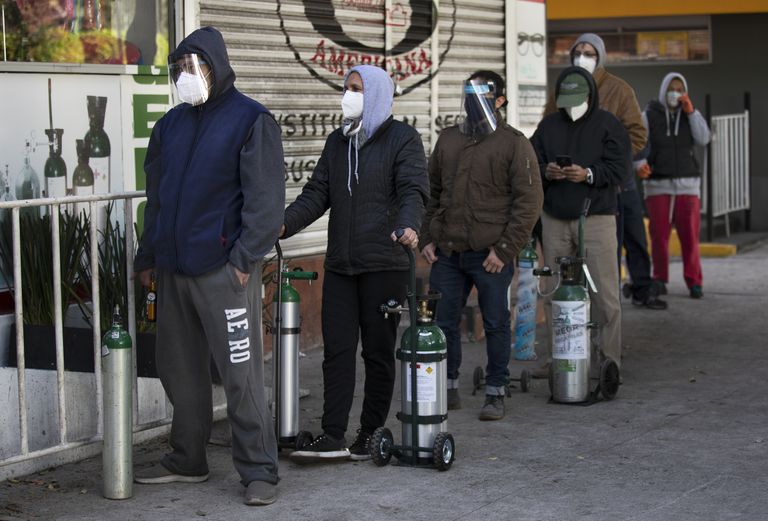 México registra 212,339 muertes acumuladas por coronavirus