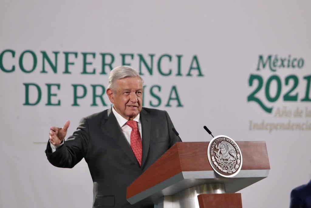 Por: Cortesía INE ordena a AMLO retirar mañanera del viernes donde presumió programas sociales