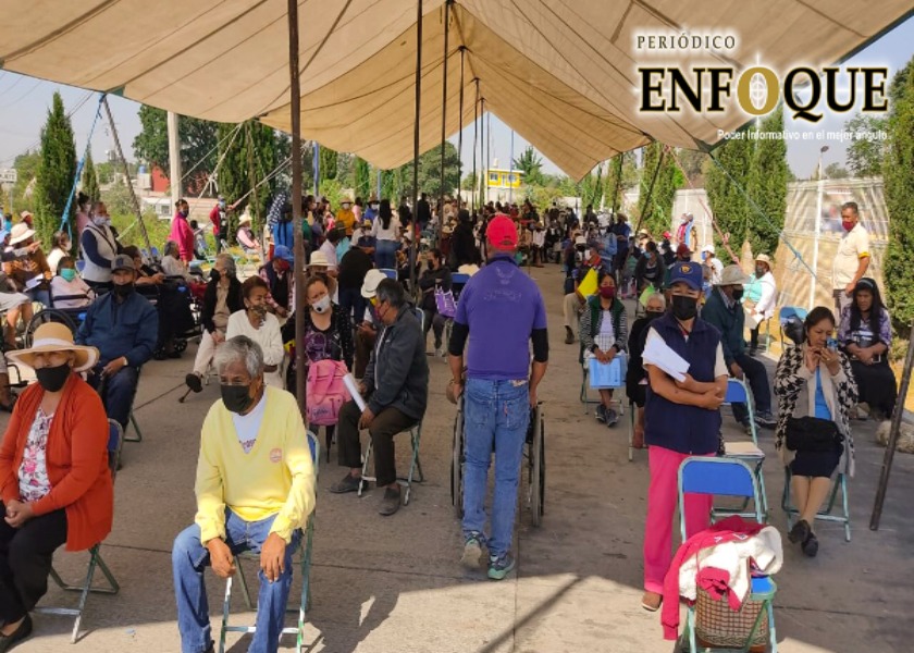 Cerca de 119 mil adultos de la tercera edad en Puebla ya cuentan con la doble vacuna anticovid