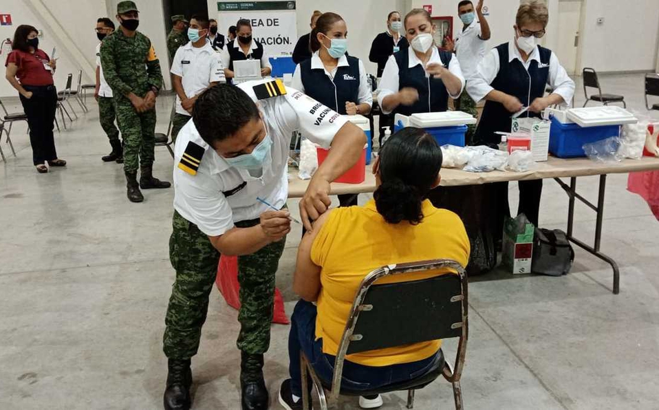 Por: Cortesía Arranca vacunación contra Covid-19 de maestros en Tamaulipas