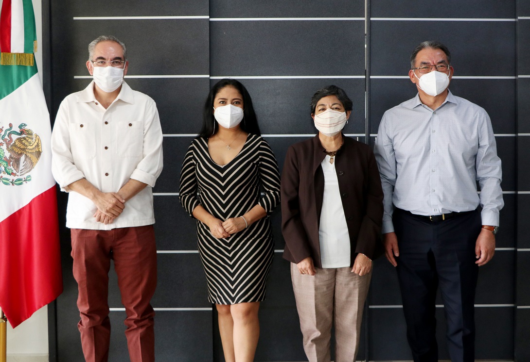 Por: Cortesía SEP y Salud Puebla acuerdan estrategia de vacunación para personal educativo en el Estado