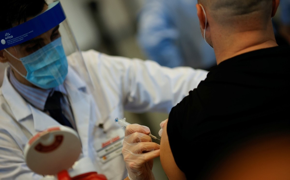 Por: Cortesía Mexicanos viajan a EU para vacunarse contra Covid