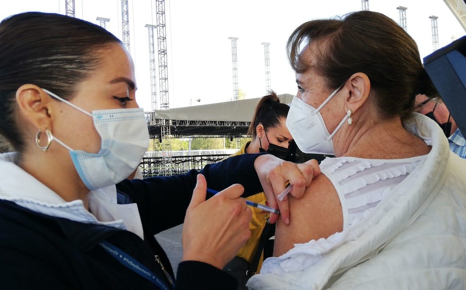 En mayo inicia la vacunación contra el COVID-19 en personas de 50 a 59 años; Este 28 de abril inicia el registro