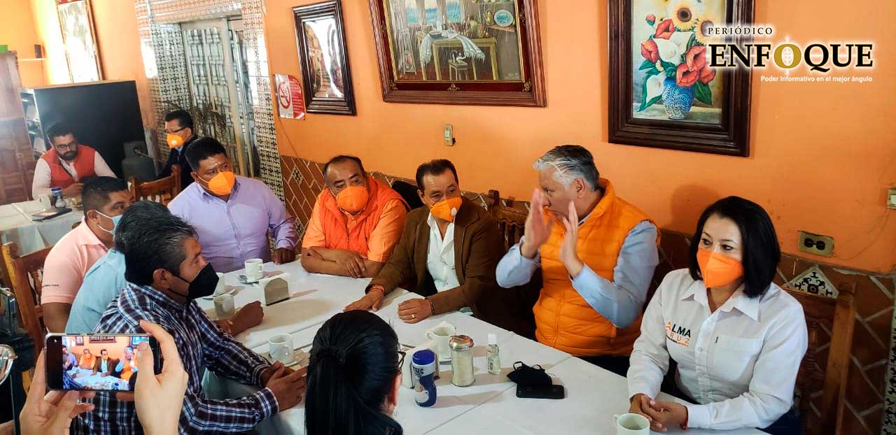 Por: Periódico Enfoque Presentan a los candidatos de MC por el distrito 8 en Puebla con cabecera en Huejotzingo, respaldados por Fernando Morales.